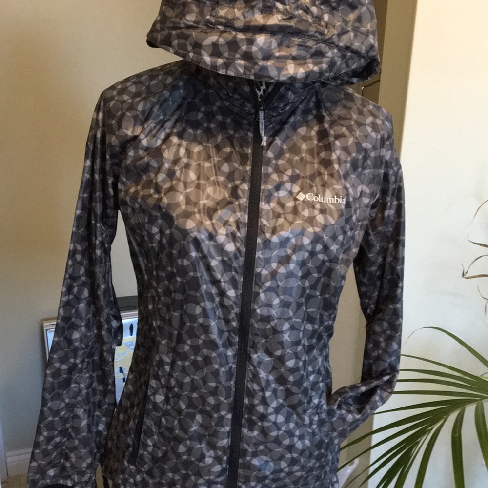 Columbia Light Wind Jacket